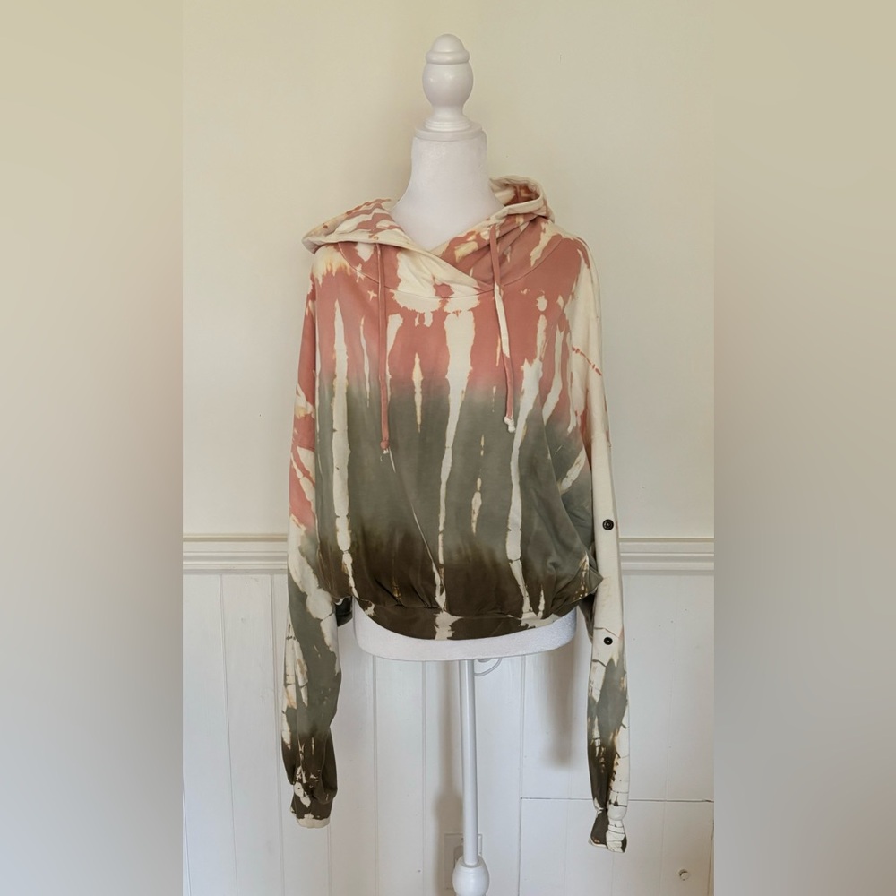 Young Fabulous & Broke Sweatshirt - Size M/L